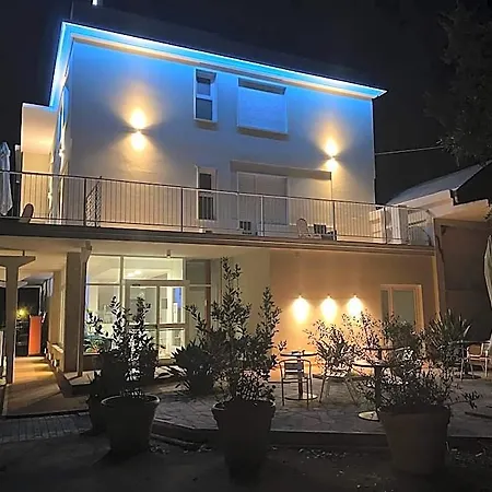 Acquaviva Experience Nocleg ze śniadaniem 3*